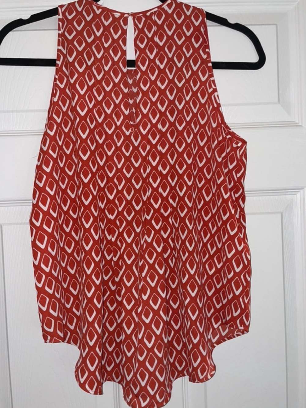Women’s Sleeveless Geometric Print Top - Red Ann Taylor
